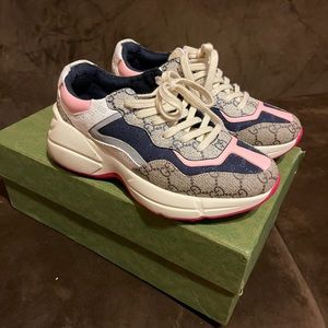 GG Rhyton Sneaker / Size 8 — Fit is true to size/ Condition is Good